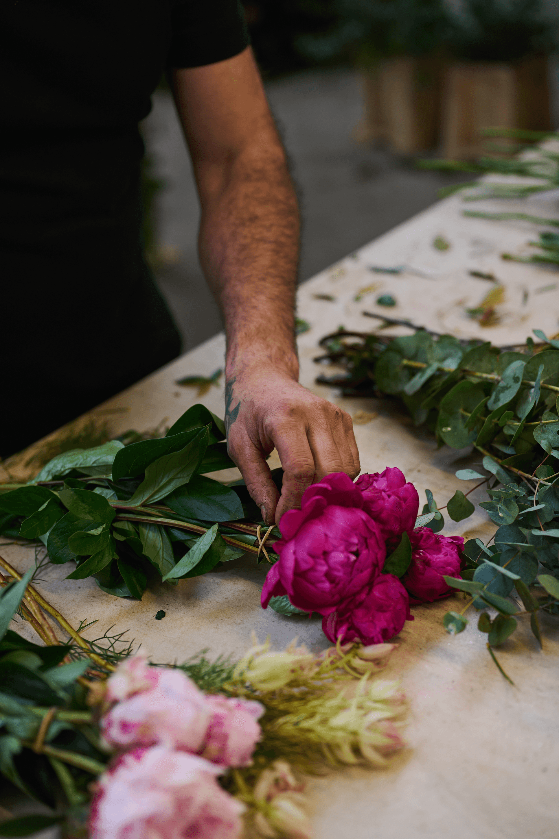 Atelier preparando ramo