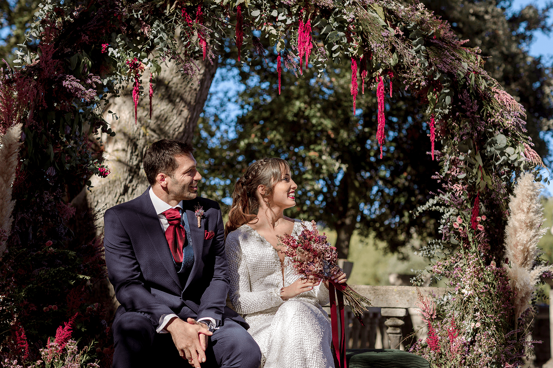 Altar novios con flores