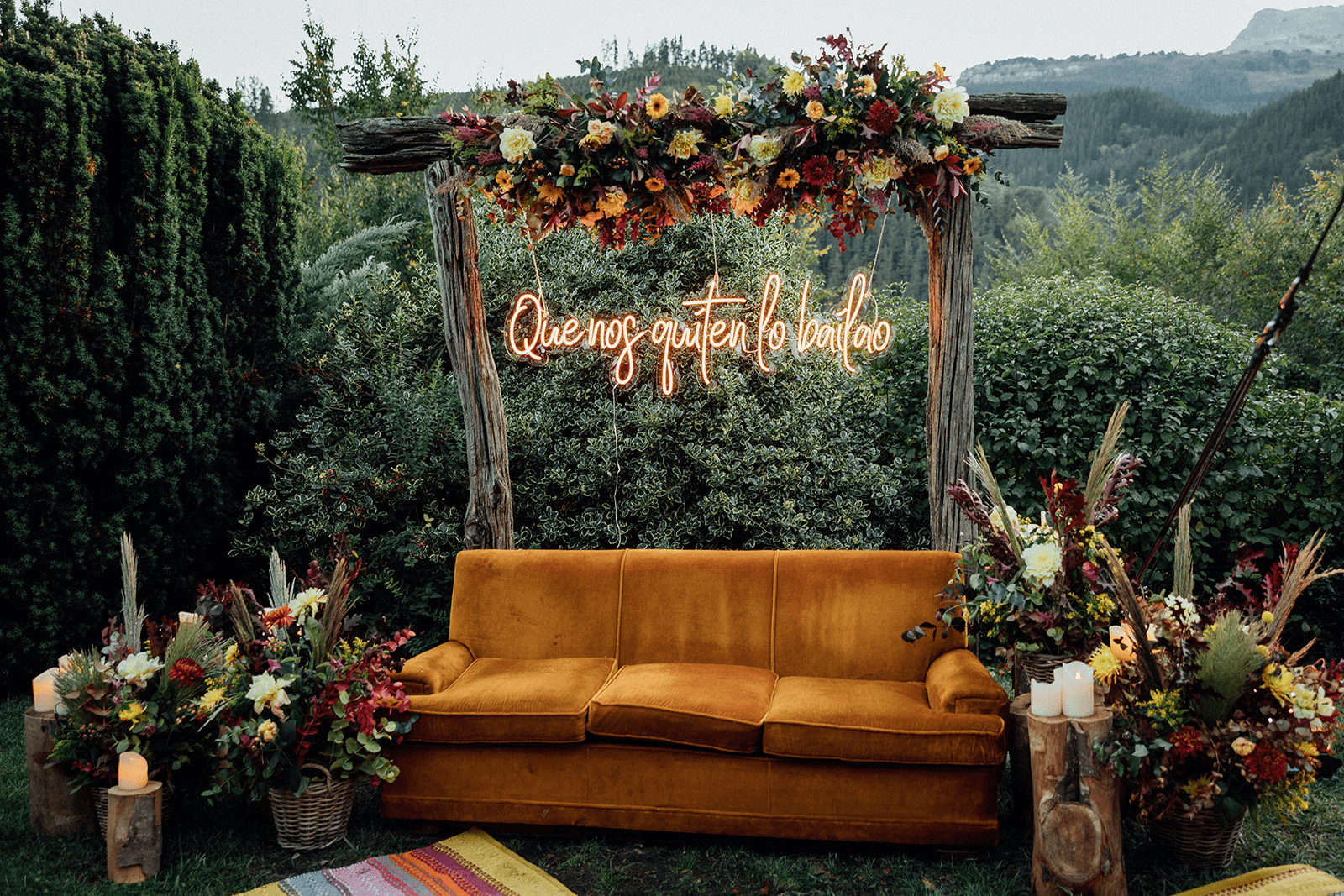 Altar de novios decorado